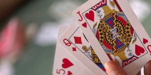 Sơ lược về cách chơi bài tây